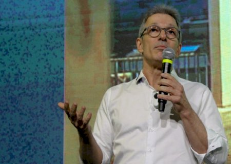 Zema diz que vai obrigar ‘marmanjões’ do Bolsa Família a trabalhar