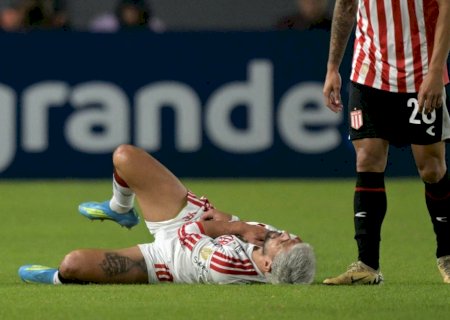 Arrascaeta, do Flamengo, passa por cirurgia na clavícula e terá alta nesta sexta-feira