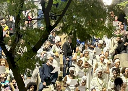 Lavagem da Escadaria do Bixiga reafirma presença negra no centro de SP