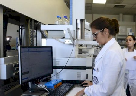 Iniciativas tentam facilitar acesso e permanência de mães na ciência