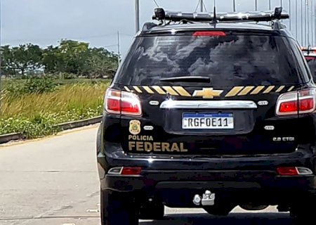 PF combate tráfico internacional de drogas em 10 cidades catarinenses