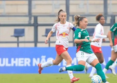 Palmeiras vence Bragantino e dorme na liderança do Brasileiro Feminino