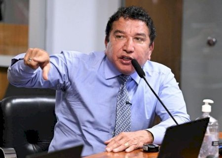Técnica de enfermagem registra ocorrência na polícia contra senador Magno Malta por agressão - SBT News