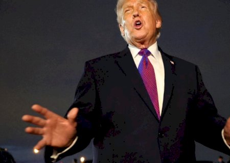 Trump suspende ataque ao Irã enquanto negociações continuam