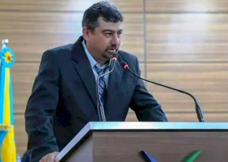 Ex-vereador é flagrado com arma e munições durante operação que investiga fraudes em contratos