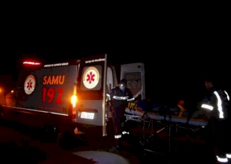 Mulher é atropelada por carro ao fugir de marido agressor na BR-262; estado grave