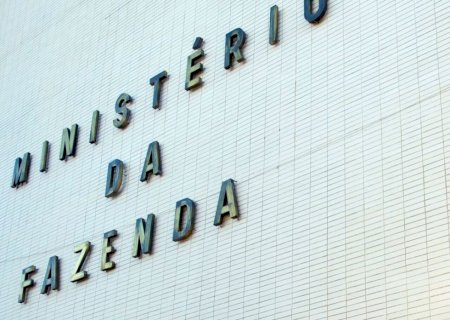 Fazenda eleva para 4,5% estimativa de inflação com guerra e petróleo