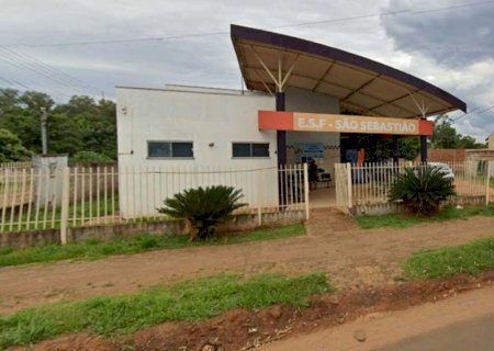 Mulher surta com recepcionista em posto de saúde: 'Vou arrancar essa negra pelos cabelos daí'