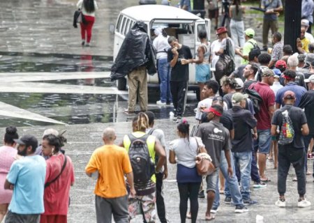 População em situação de rua passa de 388 mil em maio; SP lidera