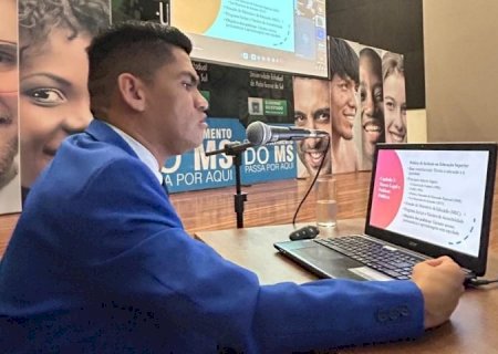 Servidor usa história de vida como inspiração para mestrado sobre inclusão de pessoas com deficiência