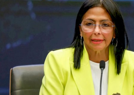 Presidente da Venezuela chega à Holanda para audiência sobre Essequibo