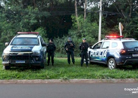 Jovem é arrastada pelos cabelos em briga com 'amiga' no Los Angeles
