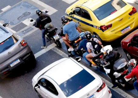 Mortes envolvendo moto aumentam com expansão da economia de aplicativo