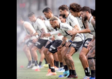 Com Neymar relacionado, Santos chega nesta tarde à fronteira