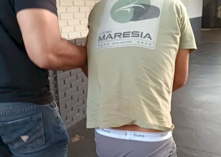 Homem é preso com porções que poderiam render 200 pedras de crack em Dourados