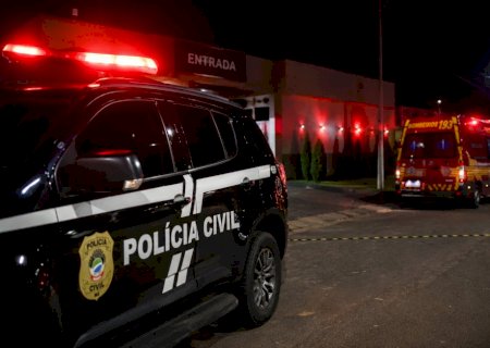 Mulher pede ajuda após homem passar mal em motel e deixa o local em seguida