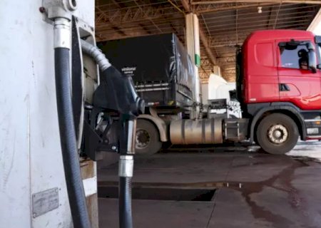 Volta do PIS/Cofins anula corte no pre&ccedil;o do diesel e efeito ao consumidor &eacute; zero
