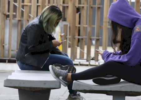 Austrália endurece proibição do uso de redes sociais por menores