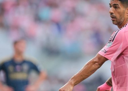 Suárez e Nández ficam fora da convocação do Uruguai para a Copa