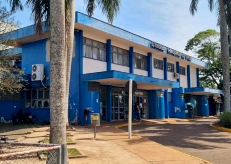 Homem desmaia ao ser espancado durante briga em conveniência de Dourados