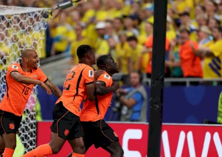 Holanda atropela Suécia por 5 a 1 e mostra força no grupo F
