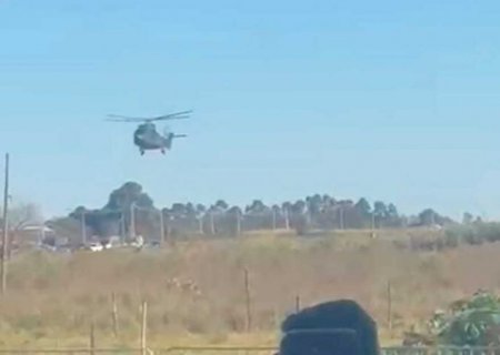 Público vai à loucura ao ver Lula descer de helicóptero em Ponta Porã (vídeo)