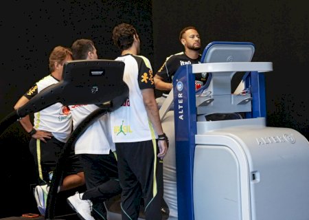 Neymar usa esteira com tecnologia da Nasa e vive expectativa de ir a campo nesta semana na Seleção