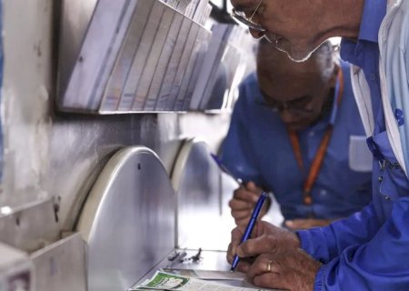 Mega-Sena acumula para R$ 16 milhões; veja números sorteados