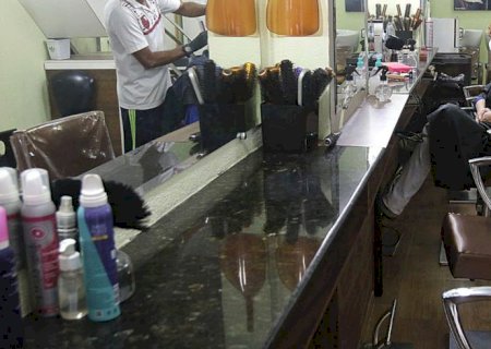 Setor de serviços cresce 1,2% em abril, primeira alta em seis meses