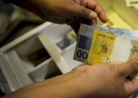 INPC, inflação usada para reajustar salários, soma 4,42% em 12 meses