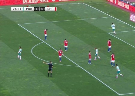 Rafael Leão explica briga com zagueiro do Atlético-MG em amistoso de Portugal