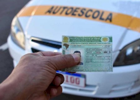 Apenas 4% das carteiras prometidas no CNH Social foram efetivadas em 4 anos