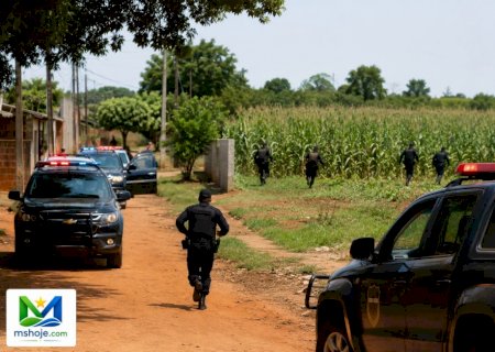Itaporã - Perseguição policial assusta moradores da Vila União e suspeito foge para milharal