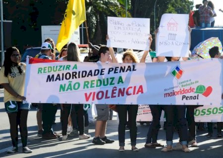 Entidades criticam projeto que reduz maioridade penal aprovado na CCJ