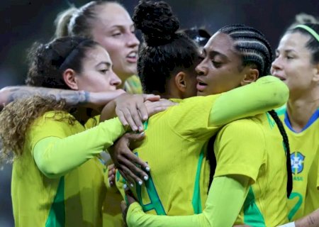 Seleção feminina encara Estados Unidos esta noite em São Paulo