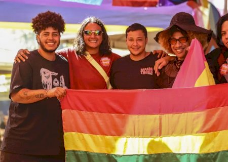 Orgulho LGBT: pessoas trans celebram projeto de inclusão pelo futebol