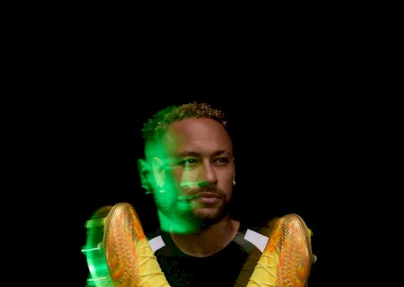 Neymar terá chuteira exclusiva para volta à Seleção; veja fotos