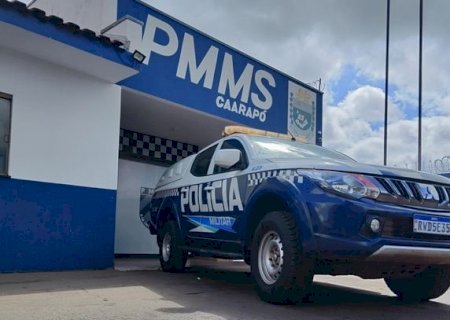 Trio é preso por furtar parte de carga de bebidas em Caarapó