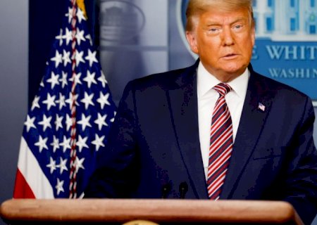 Trump diz que retomará bloqueio ao Irã e taxará em 20% cargas em Ormuz