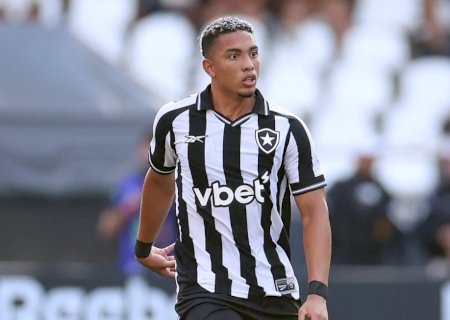Fifa suspende dois transfer bans, e Botafogo pode inscrever reforços