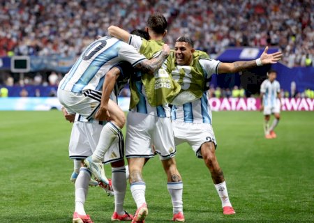 Argentina vence o Egito com virada histórica e vai às quartas de final