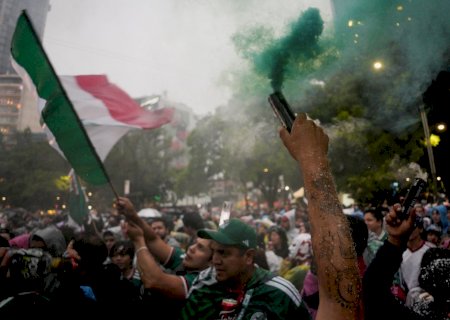 Três pessoas morrem em tumulto causado em comemoração por vitória do México sobre o Equador