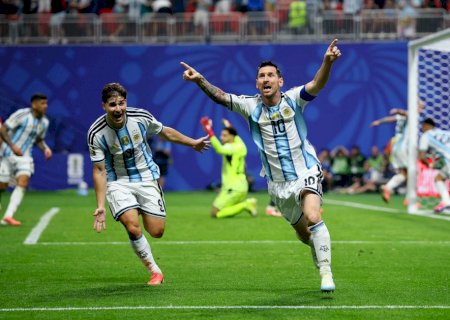 Técnico da Espanha diz que não fará marcação individual em Messi e elogia argentino: "Único"