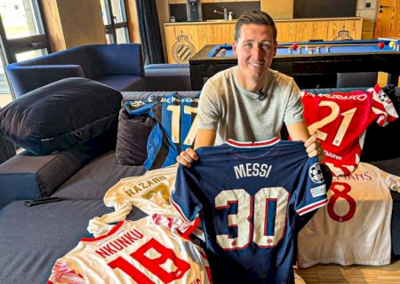 Meia da Bélgica tem coleção com mais de 350 camisas de futebol: "Mandei fazer um armário especial"