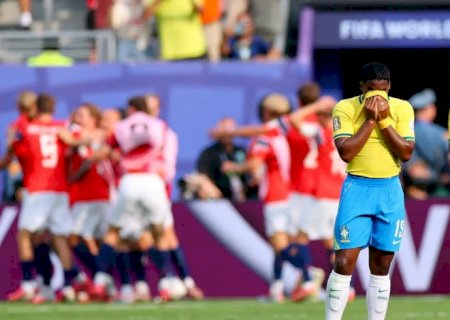 Com críticas, adeus do Brasil à Copa estampa jornais mundo afora