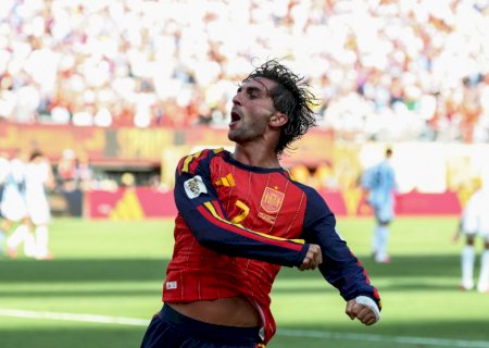 Espanha vence jogo dramático na prorrogação e conquista a Copa na última dança de Messi