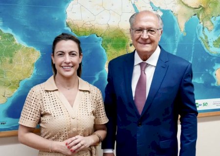 Soraya recua e diz que vai manter  pré-candidatura ao Senado