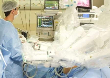 Tecnologia robótica permitiu paciente com Parkinson ter alta em menos de 24h após cirurgia no rim
