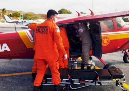 Homem se afoga durante acidente de barco e precisa ser resgatado de avião no Pantanal