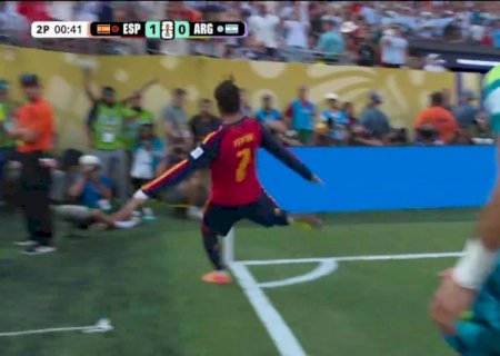 Cucurella atende pedido de campeão em 2010 e repete superstição antes da final; entenda